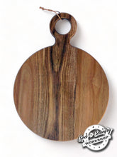 Load image into Gallery viewer, 12" Round Cutting Board with Round Handle