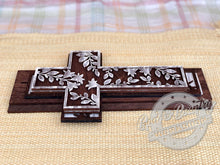 Load image into Gallery viewer, 3 Wooden Crosses